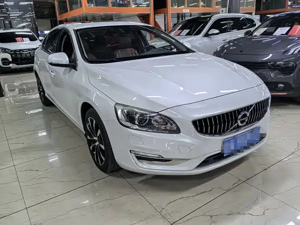 Volvo S60 2019