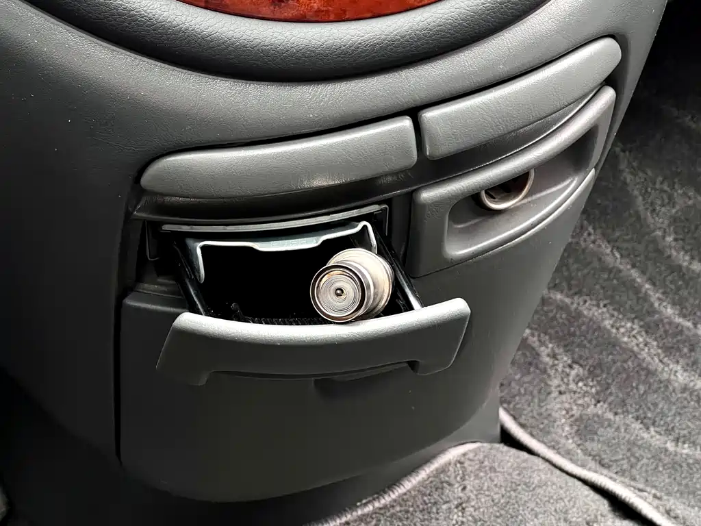 Toyota Previa 2005 — фото 29