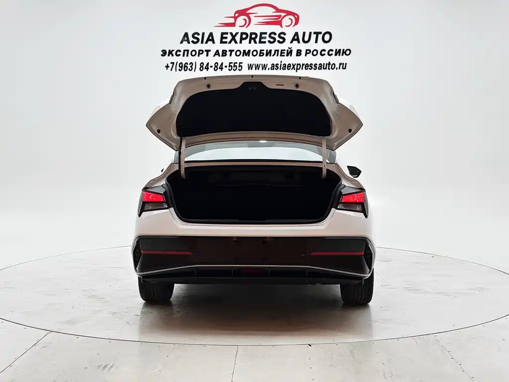 Hyundai Elantra 2024