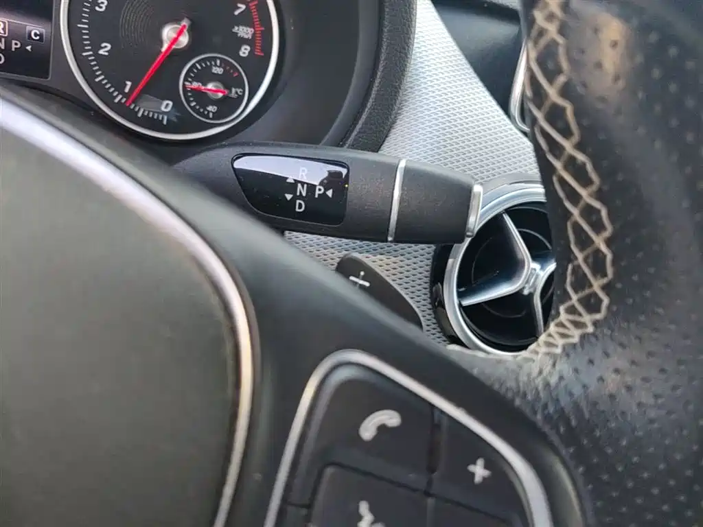 Mercedes-Benz B-Class 2017 — фото 14
