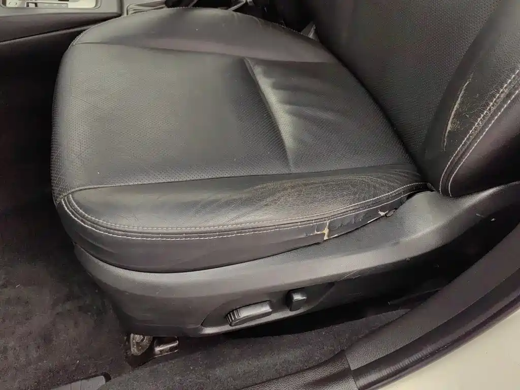 Subaru Forester 2015 — фото 20