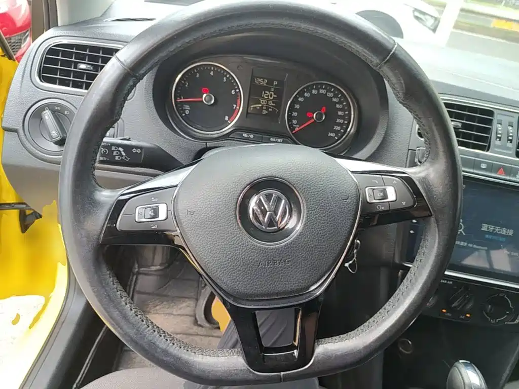 Volkswagen Polo 2018 — фото 11