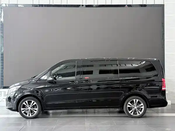 Mercedes-Benz V-Class 2017