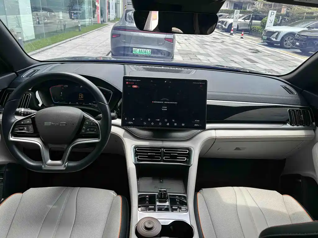 BYD Song PLUS New Energy 2023 — фото 8