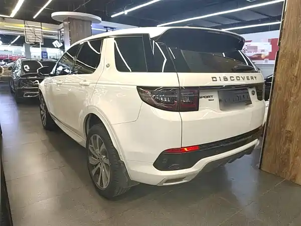Land Rover Discovery Sport 2023