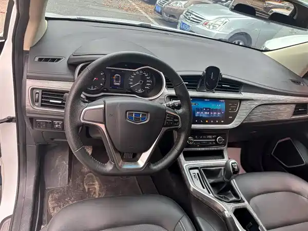 Geely Emgrand GS 2018