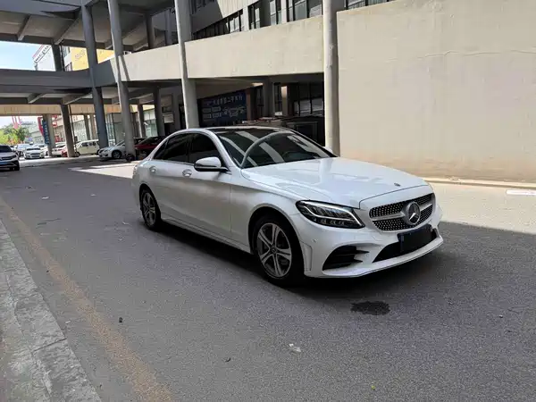 Mercedes-Benz C-Class 2020