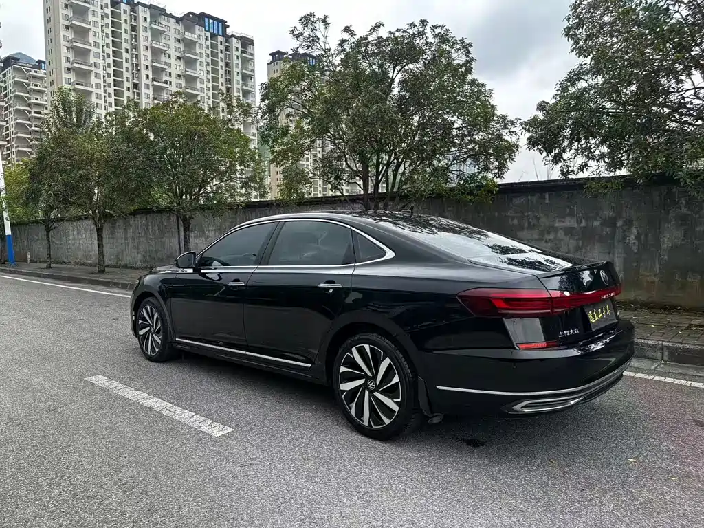 Volkswagen Passat 2024