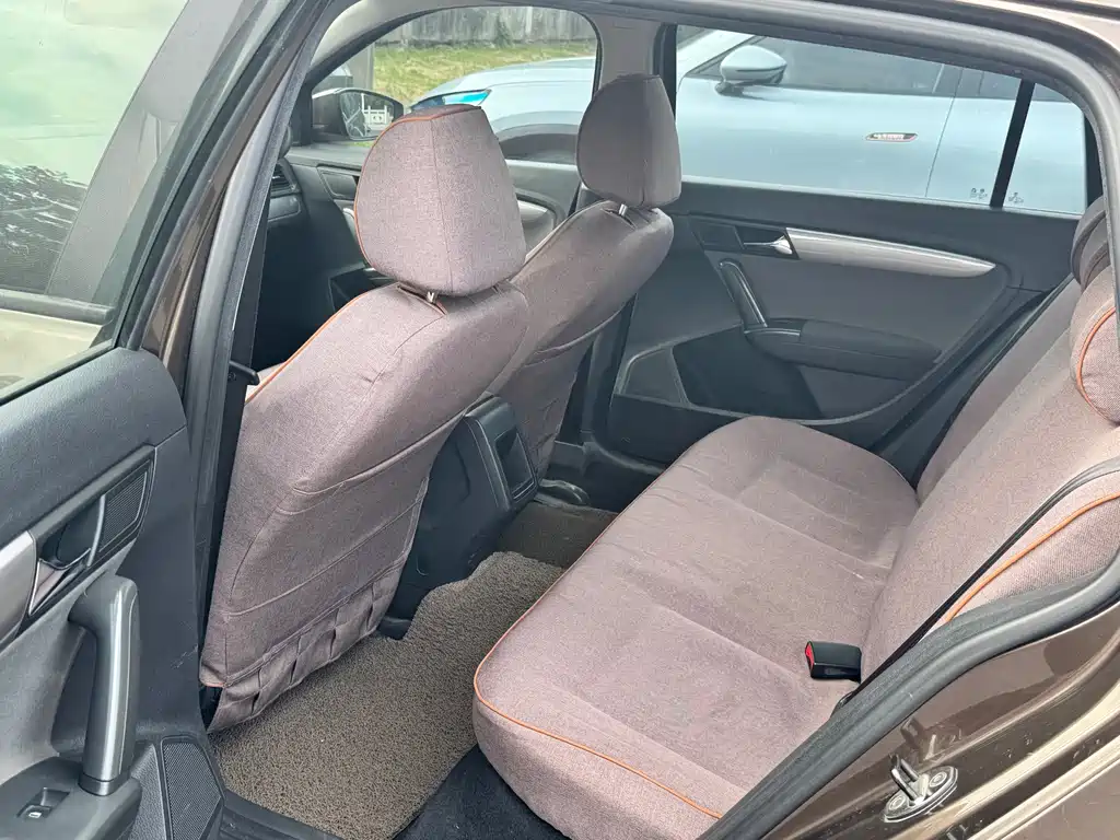 Volkswagen Gran Lavida 2014