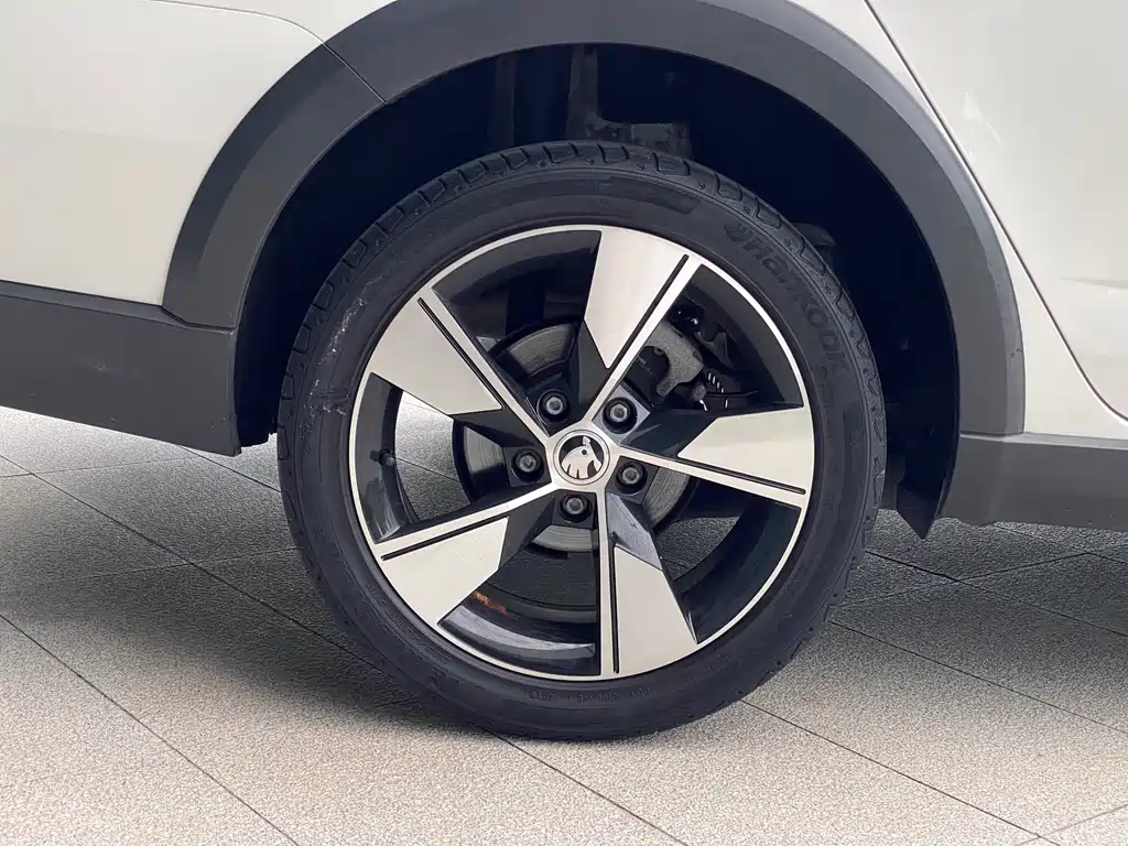 Skoda Octavia 2019 — фото 17