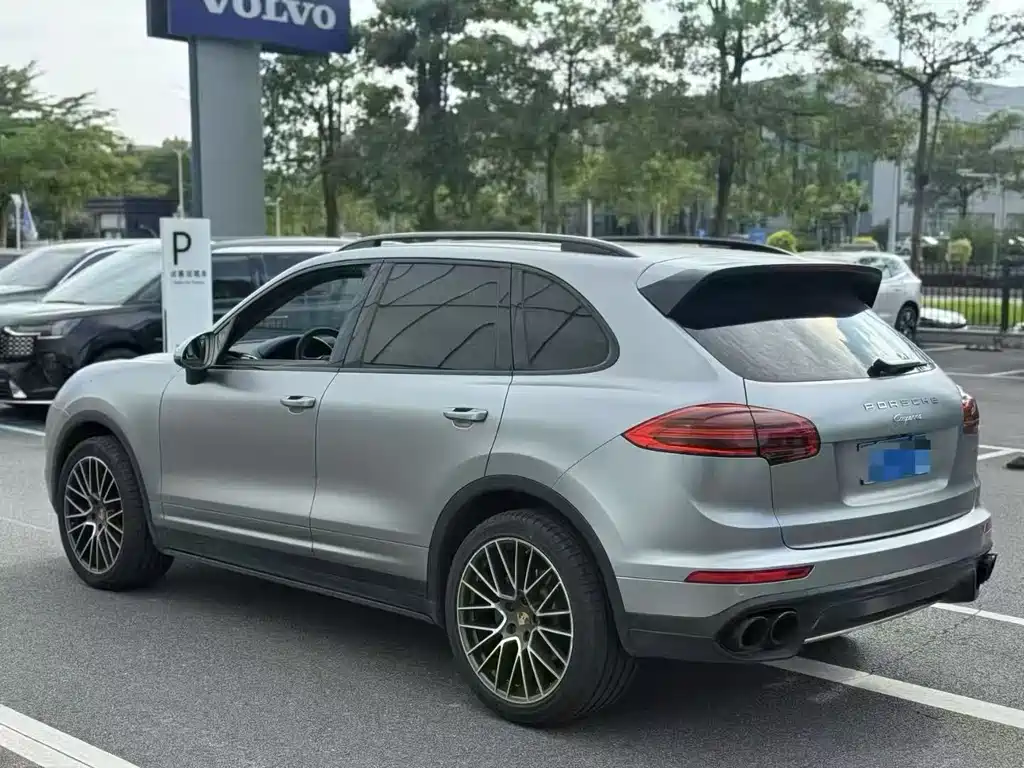Porsche Cayenne 2016
