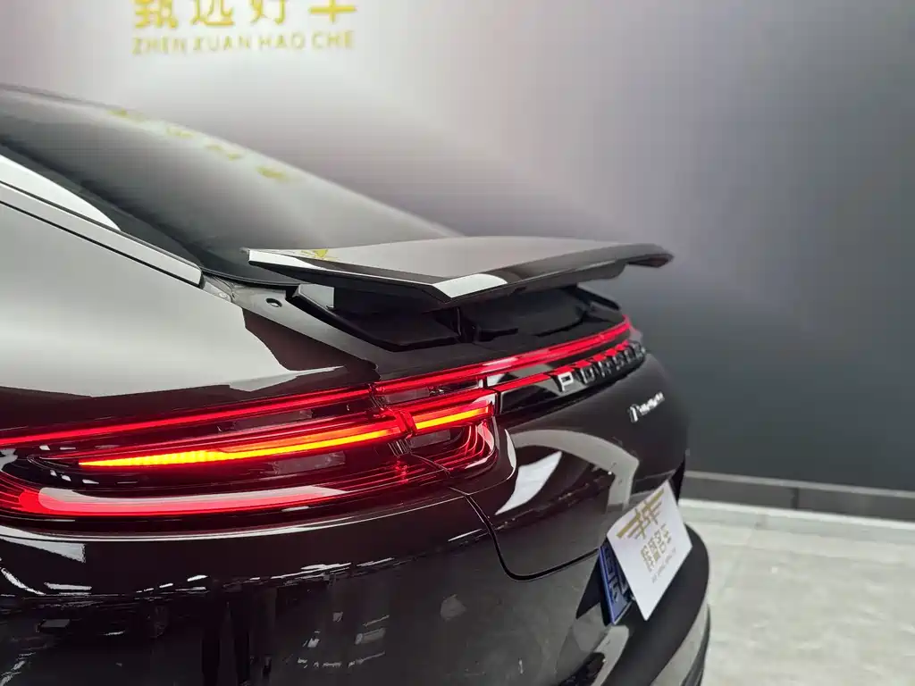 Porsche Panamera 2019 — фото 13