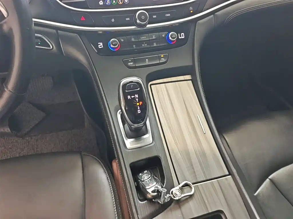 Buick LaCrosse 2020 — фото 14