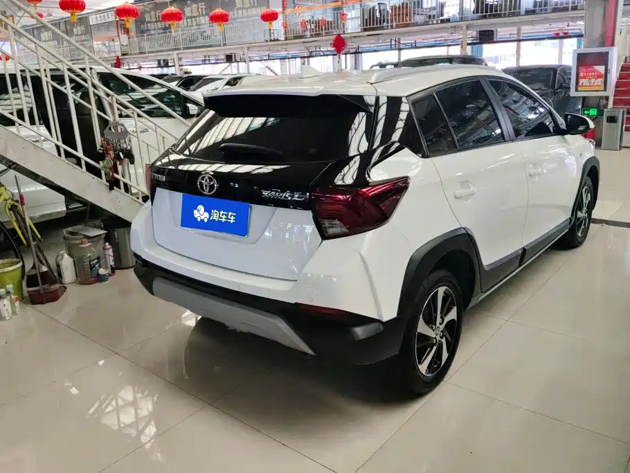 Toyota Yaris L 2020