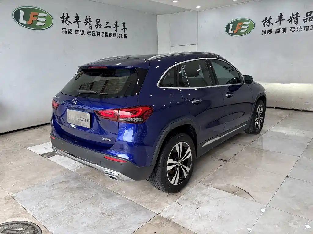Mercedes-Benz GLA 2021