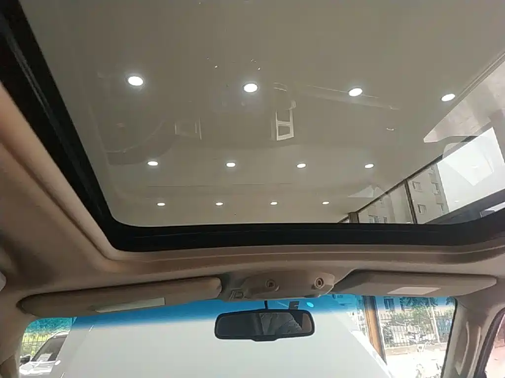 Mitsubishi Pajero 2018 — фото 18