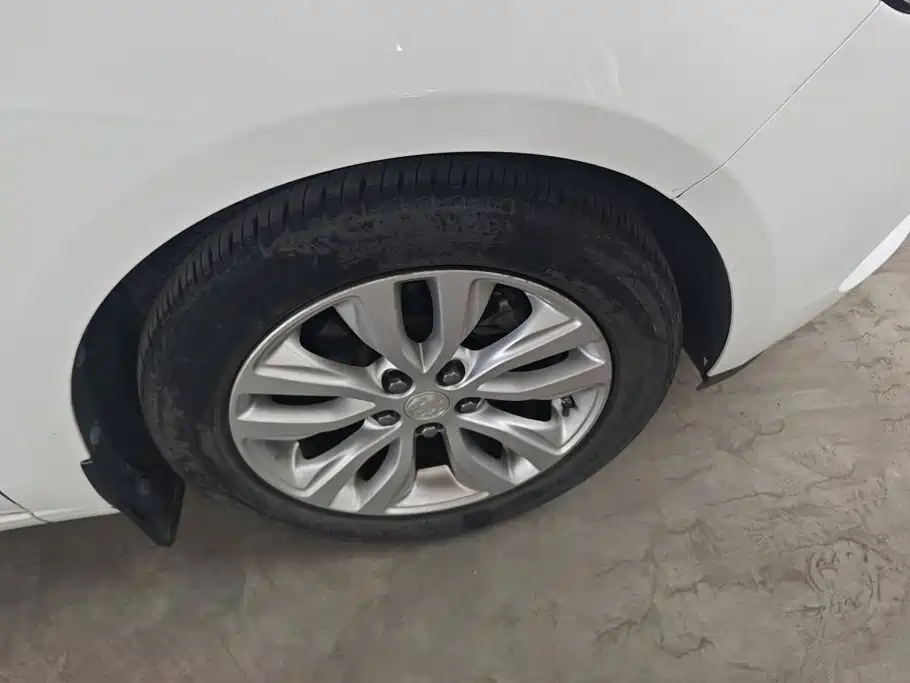Buick Excelle 2020