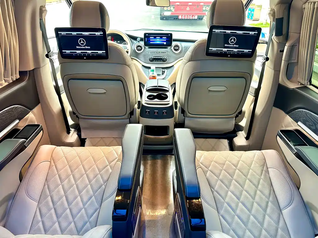 Mercedes-Benz Vito 2022 — фото 36