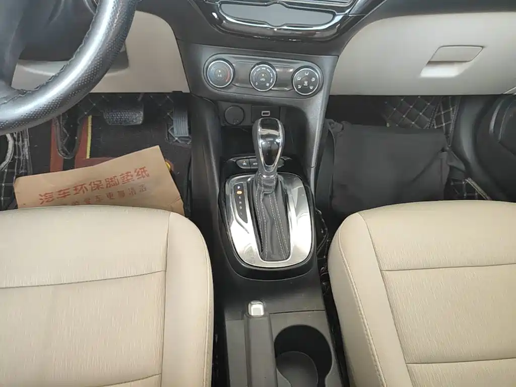 Buick Excelle 2019 — фото 14