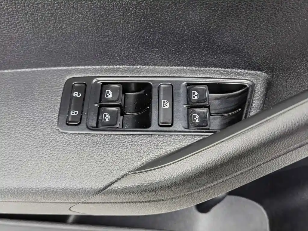Volkswagen Jetta 2019 — фото 9