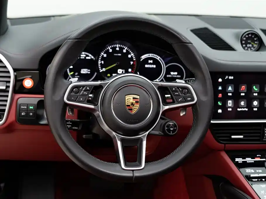 Porsche Cayenne Hybrid 2022 — фото 16