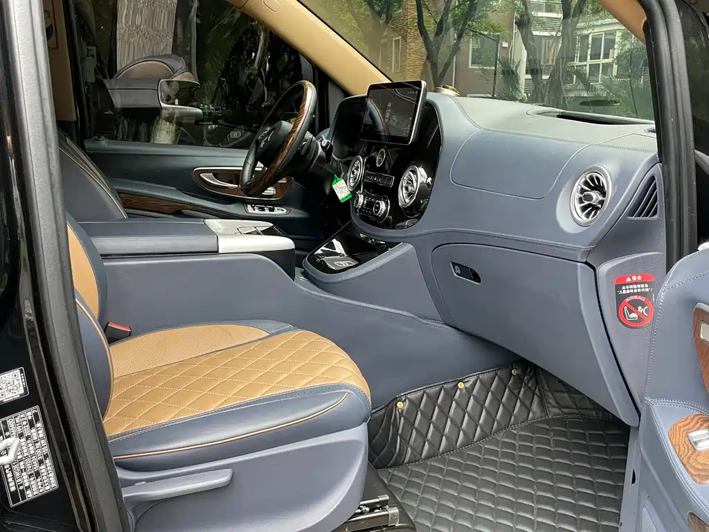 Mercedes-Benz Vito 2022 — фото 11