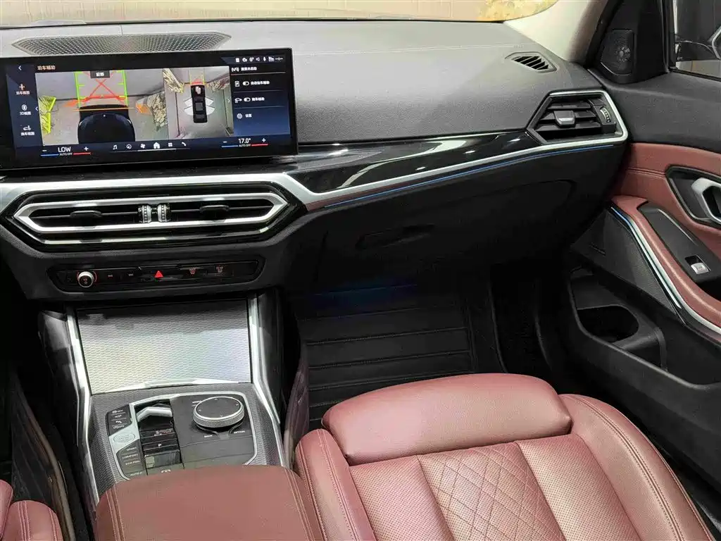 BMW 3 Series 2024 — фото 14