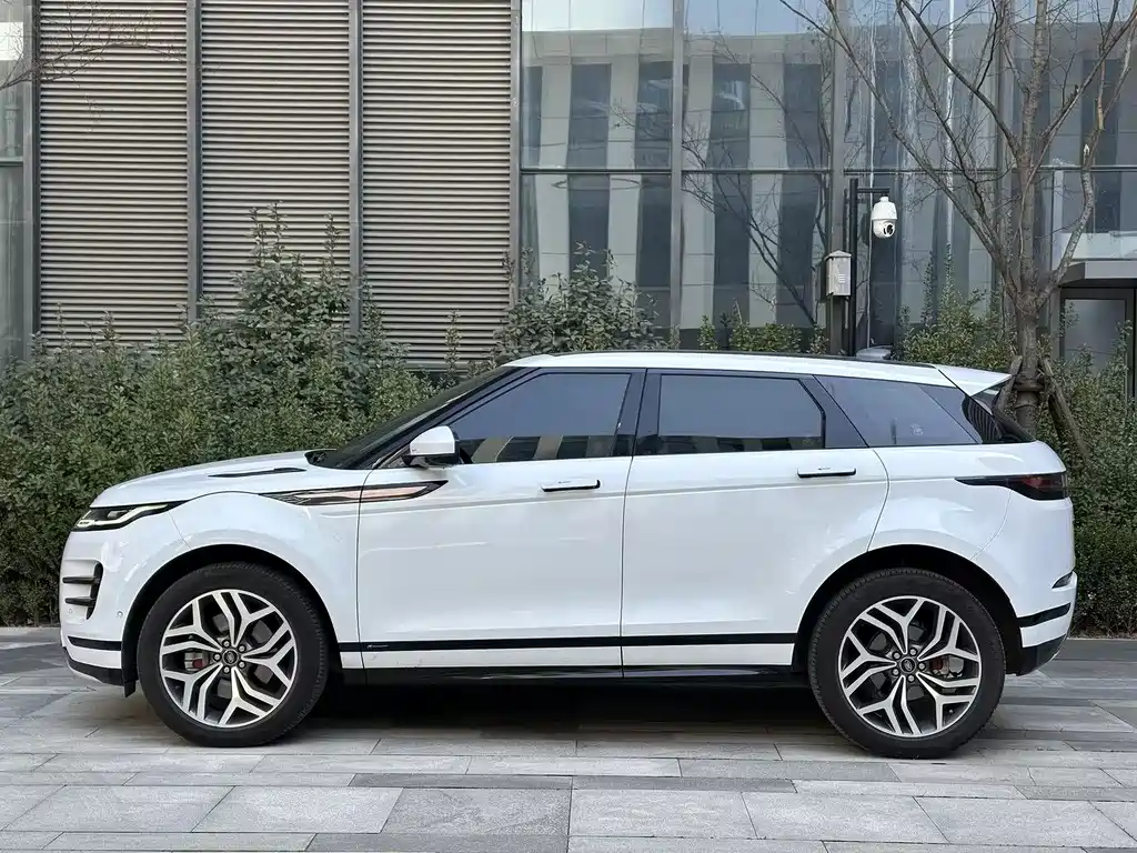 Land Rover Evoque 2020 — фото 11