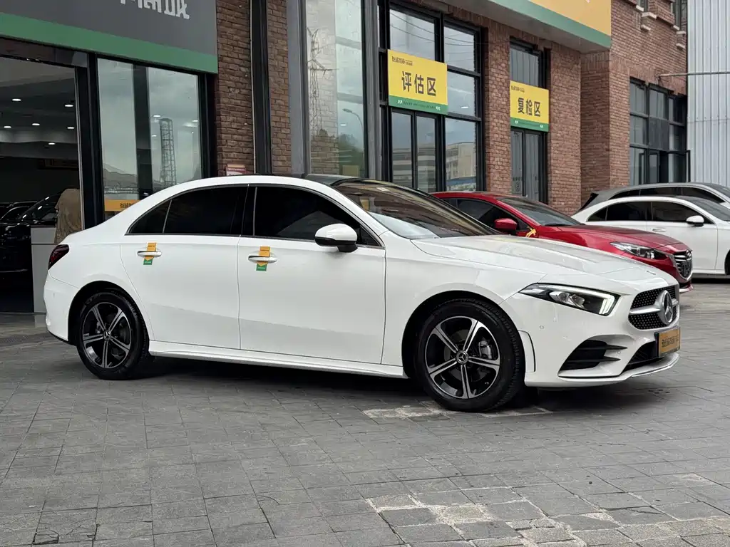 Mercedes-Benz A-Class 2022