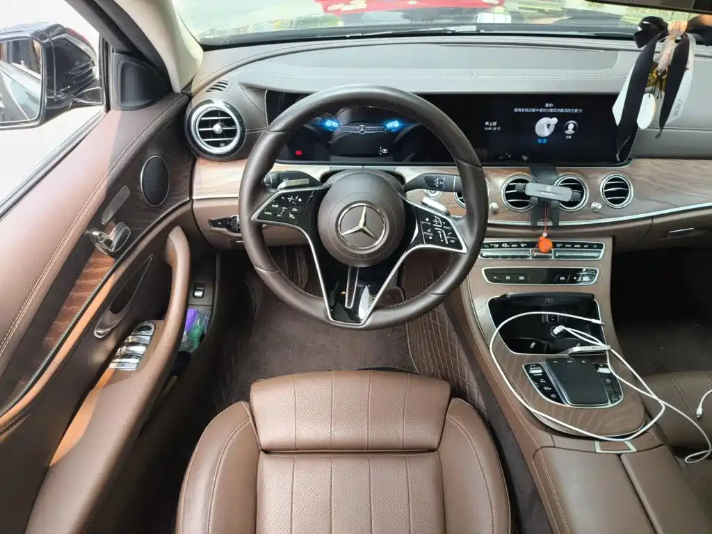 Mercedes-Benz E-Class 2023