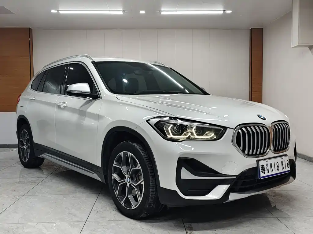 BMW X1 2022 — фото 3
