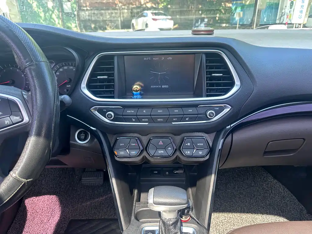 GAC Motor Trumpchi GS4 2016 — фото 14