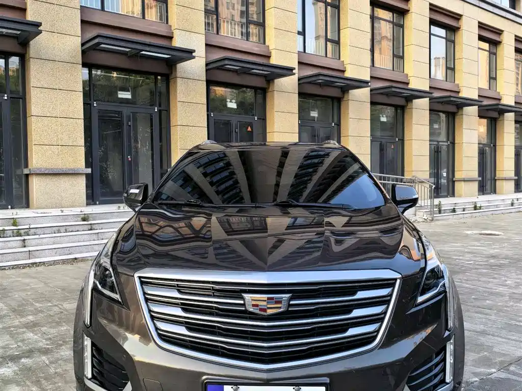 Cadillac XT5 2019 — фото 2