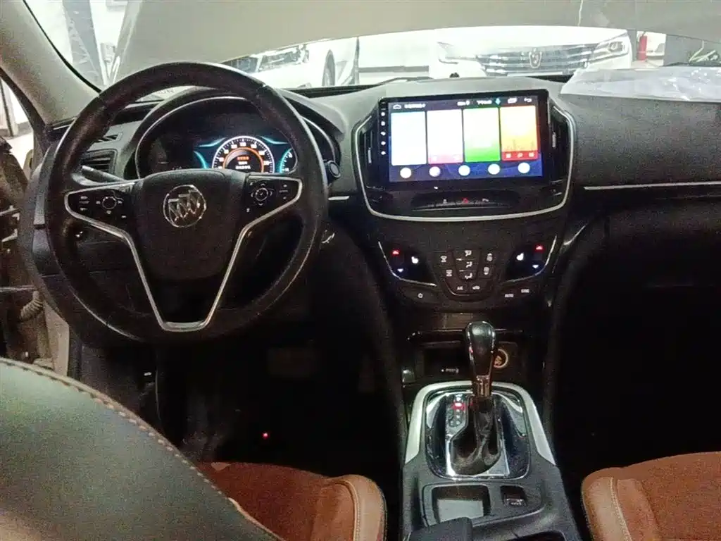 Buick Regal 2016 — фото 10