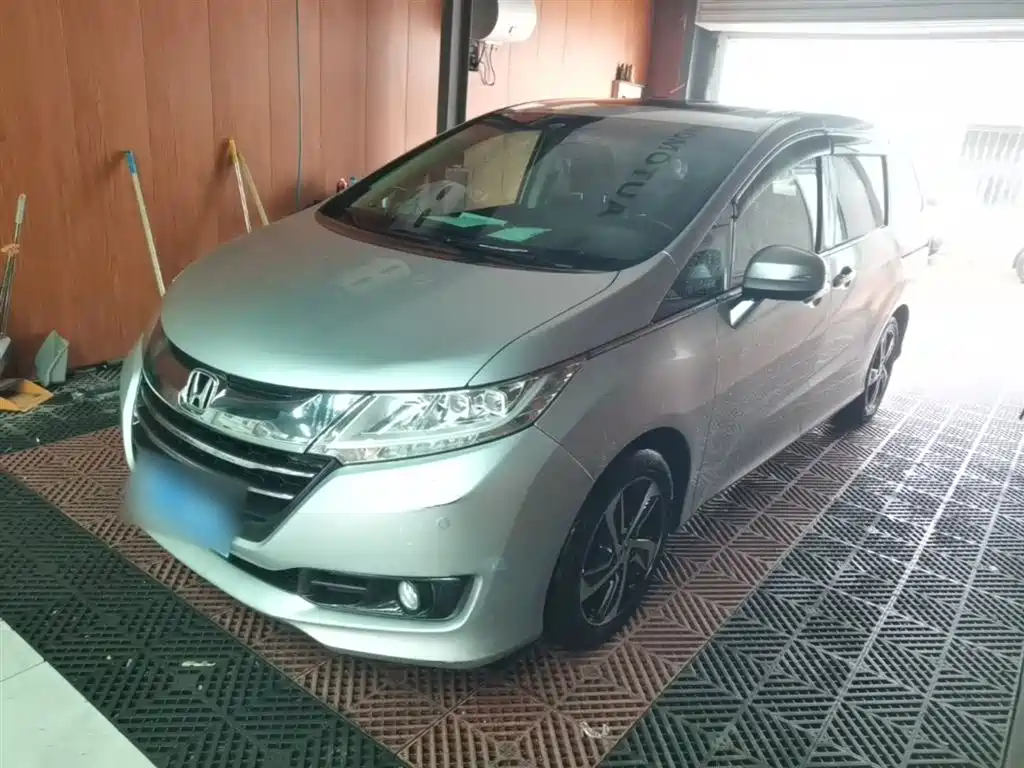 Honda Odyssey 2016 — фото 2
