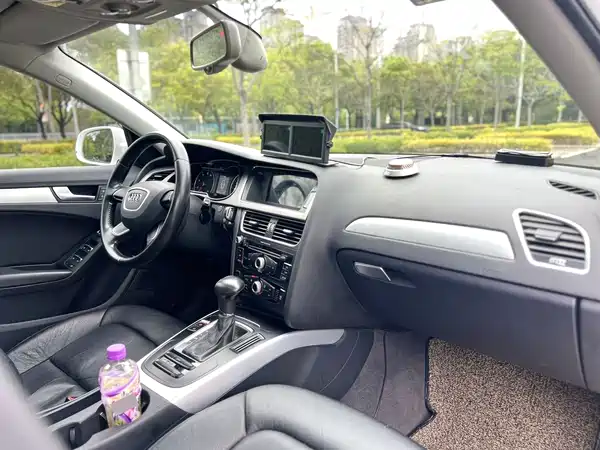 Audi A4L 2016