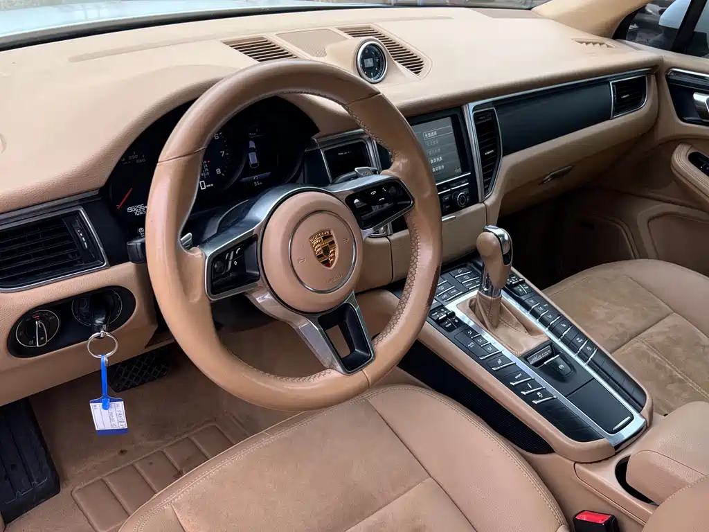 Porsche Macan 2015 — фото 13