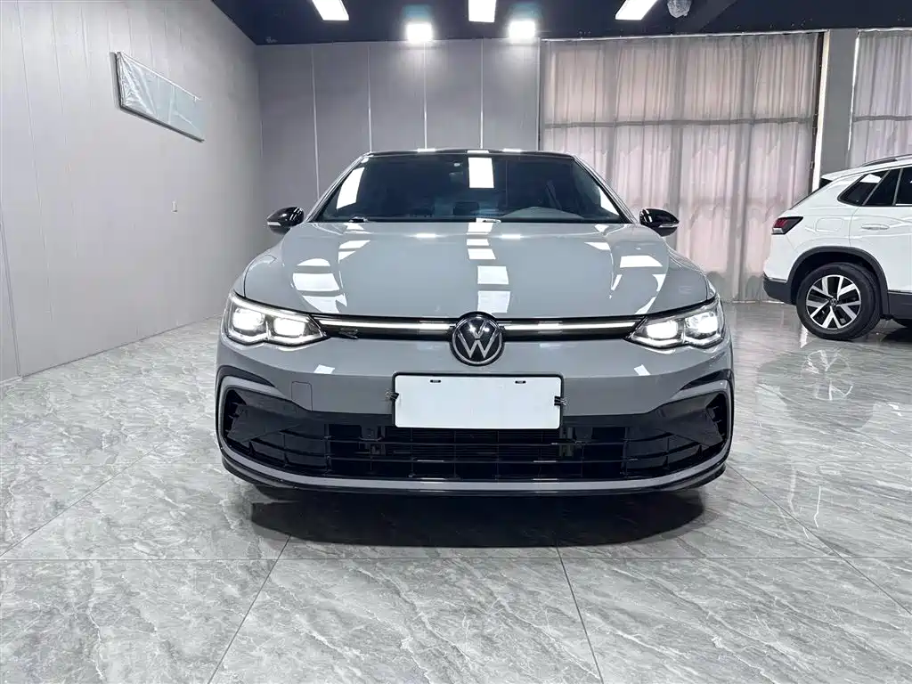 Volkswagen Golf 2023