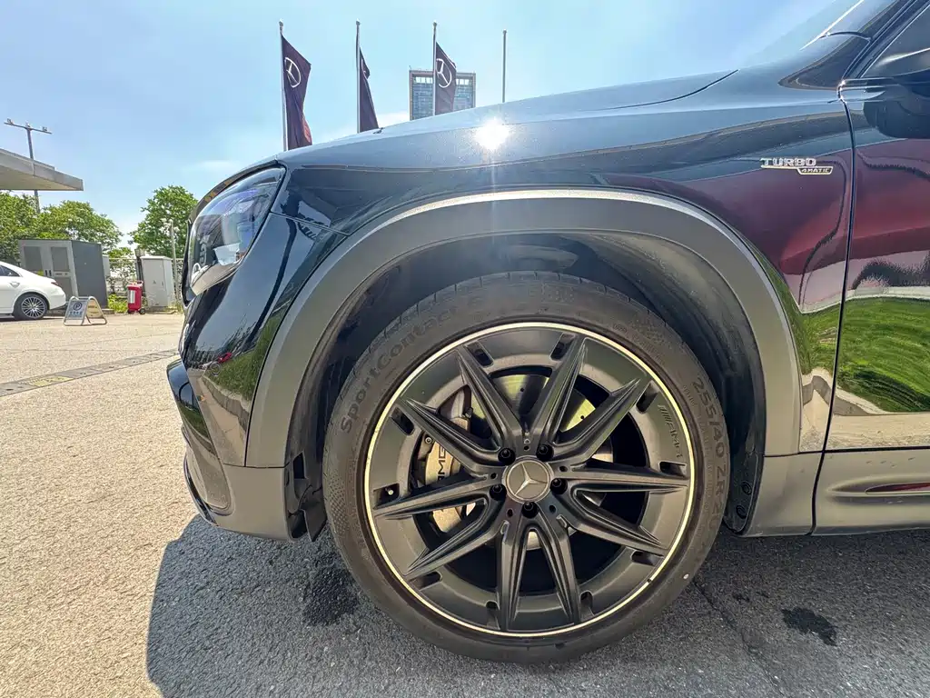 Mercedes-Benz GLB AMG 2025 — фото 16