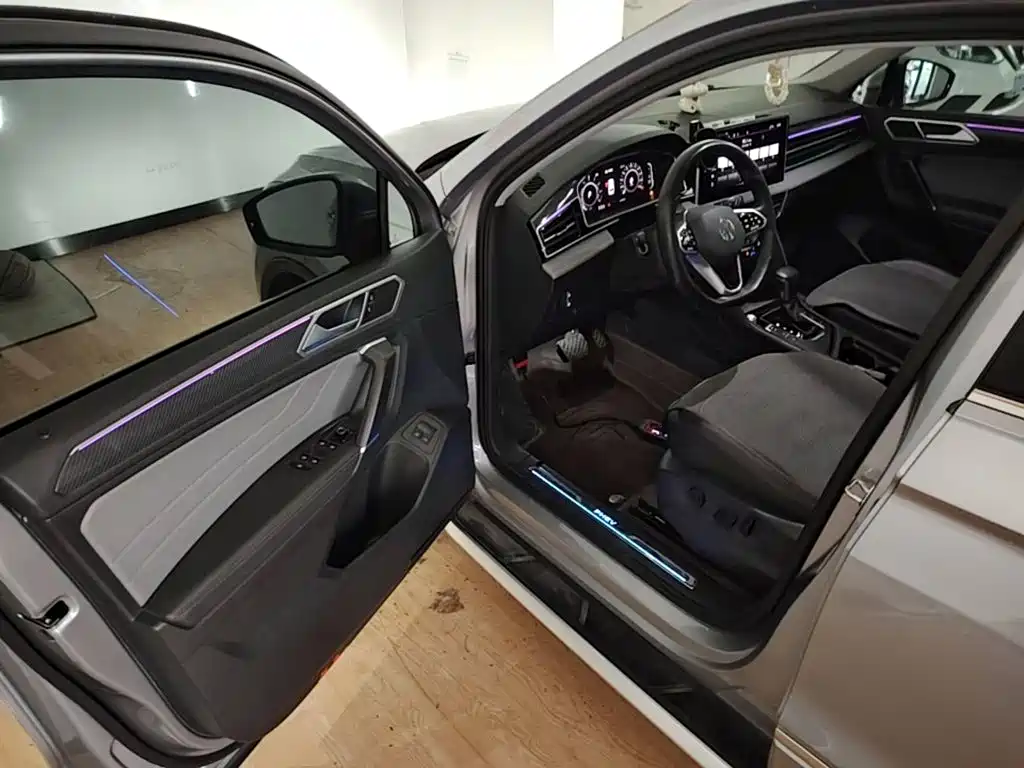 Volkswagen Tiguan L PHEV 2021 — фото 16