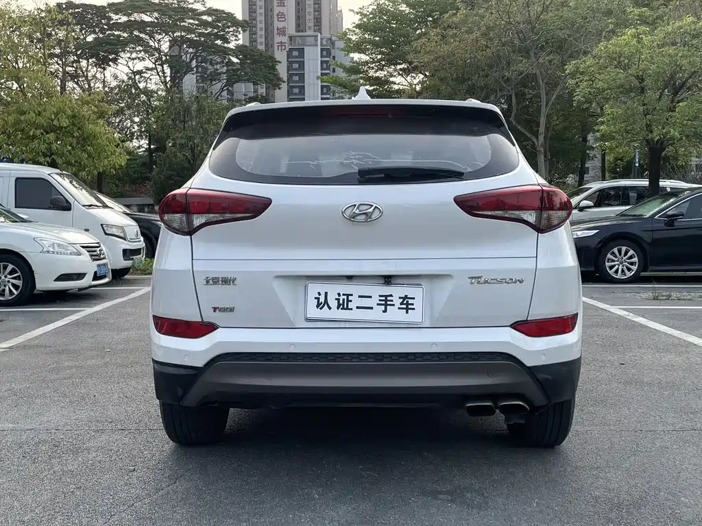 Hyundai Tucson 2016 — фото 12