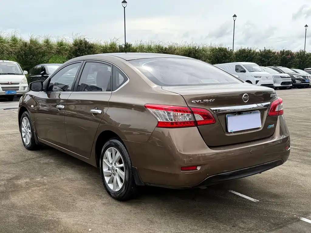 Nissan Sylphy 2015 — фото 14