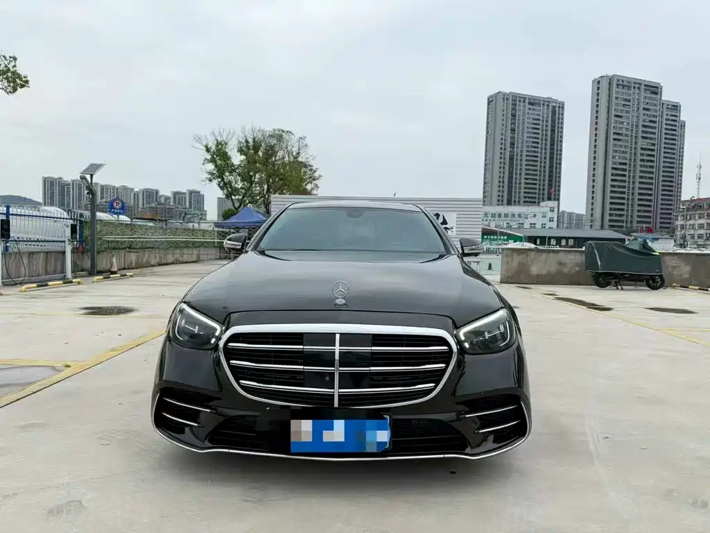 Mercedes-Benz E-Class 2021