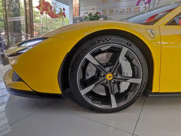 Ferrari SF90 2022