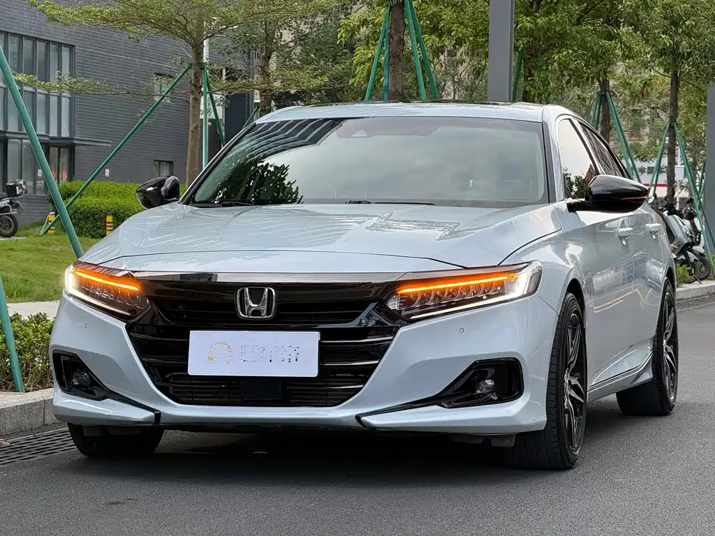Honda Accord 2022 — фото 1