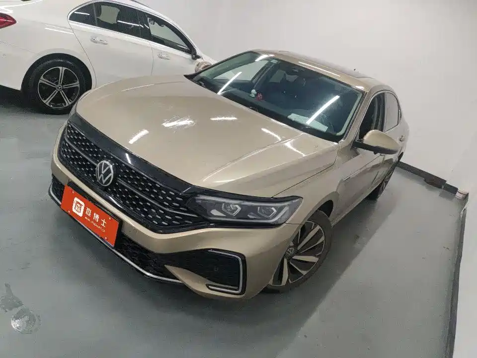 Volkswagen Passat 2021