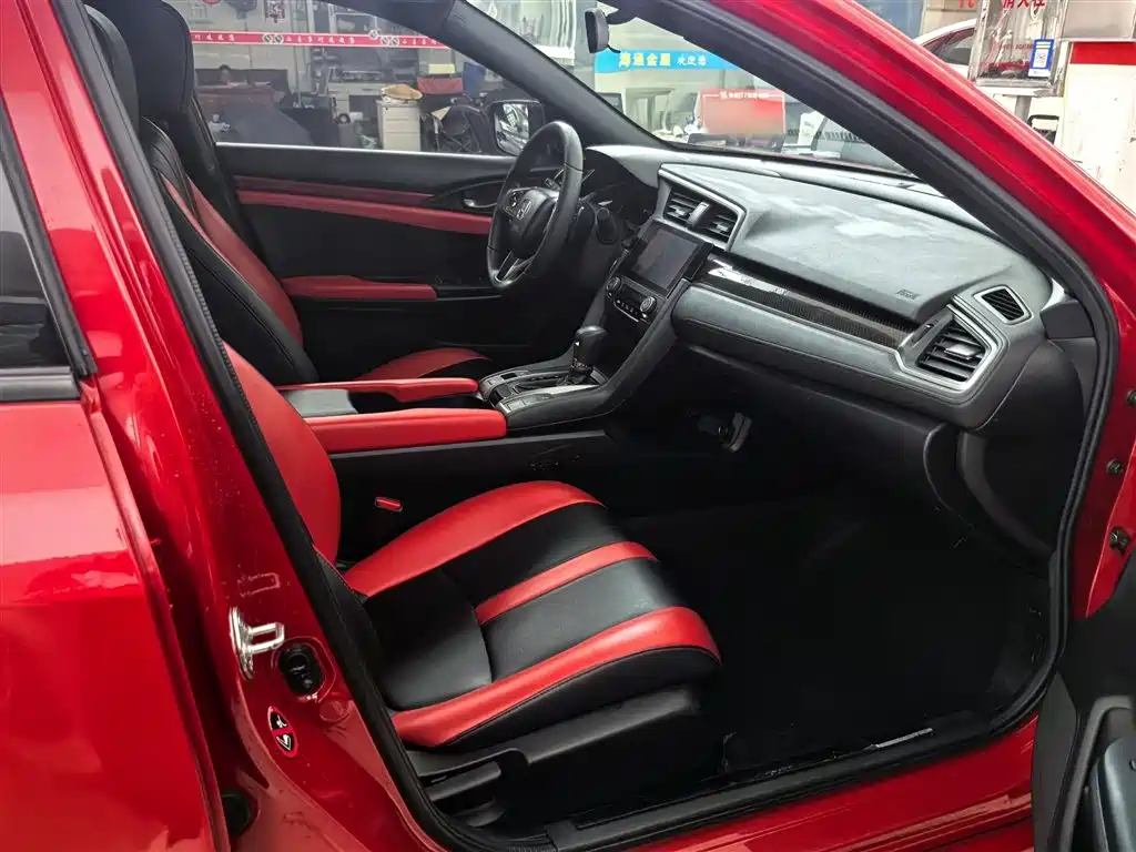 Honda Civic 2020 — фото 14
