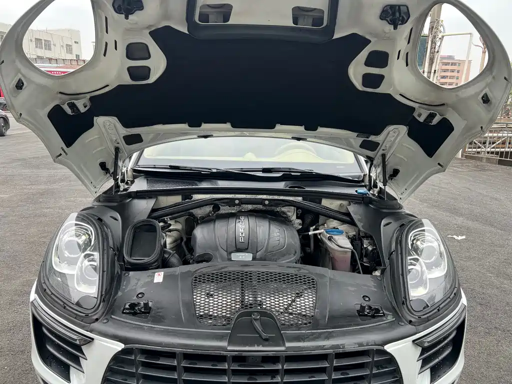 Porsche Macan 2015 — фото 29