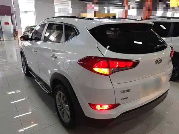 Hyundai Tucson 2015