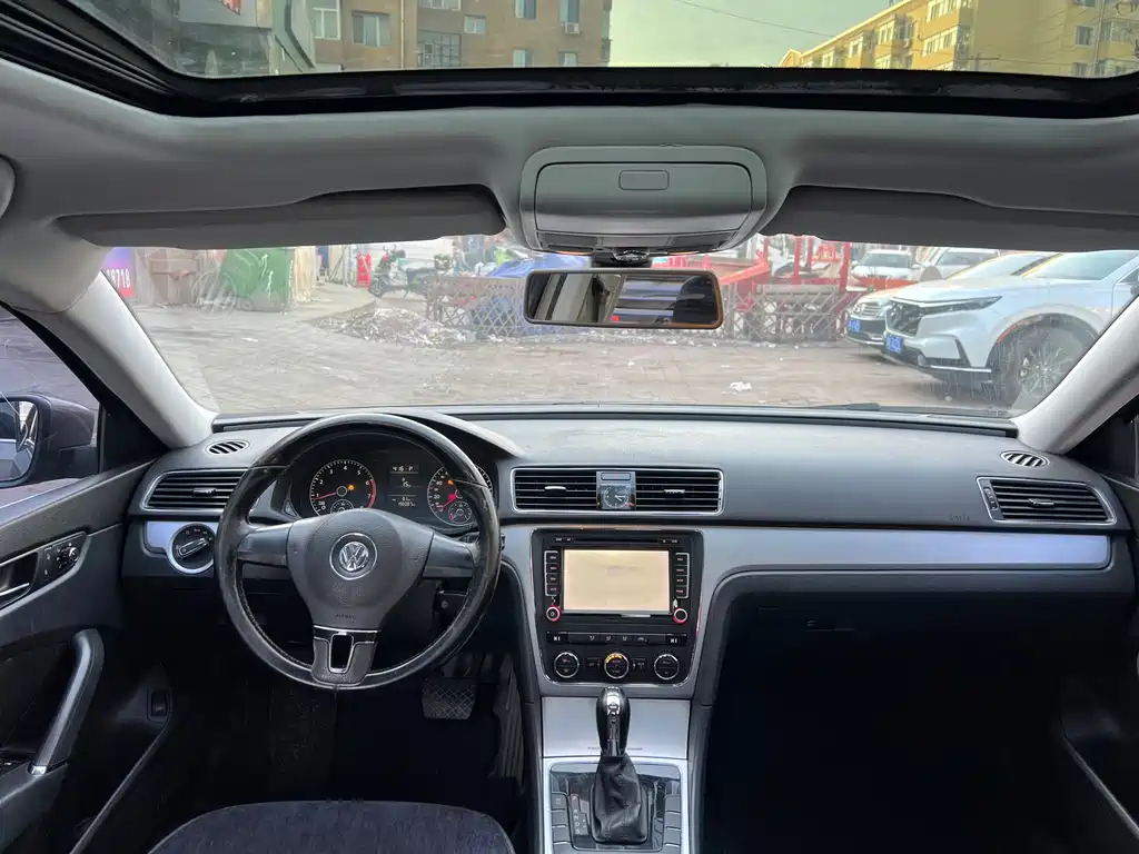 Volkswagen Passat 2011